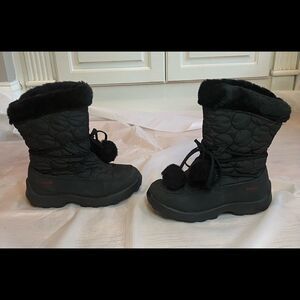 Kamik Youth/Grade School Sz 4 Black Snow Boots Girls Quilted Waterproof Pom Pom